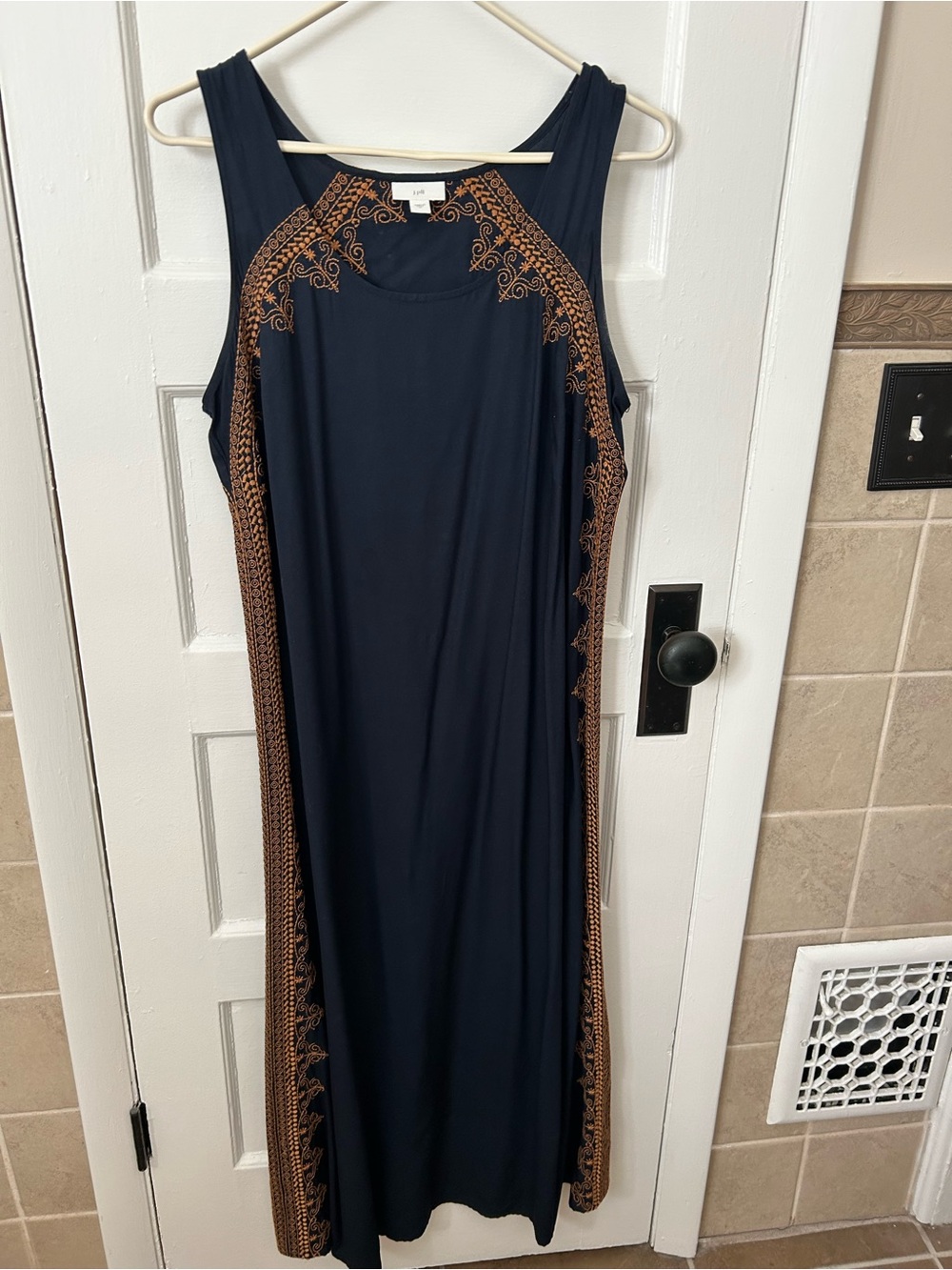 J. Jill Navy Maxi Dress, eye catching trim is a win!
(Scarf included)